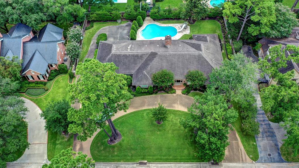 622 Hunters Grove Lane