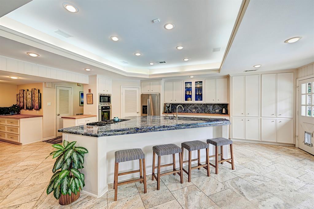 622 Hunters Grove Lane