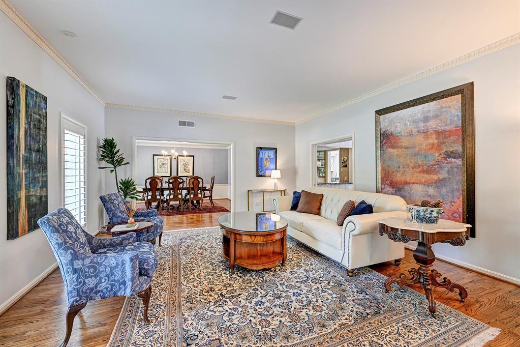 622 Hunters Grove Lane