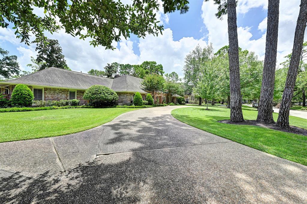 622 Hunters Grove Lane