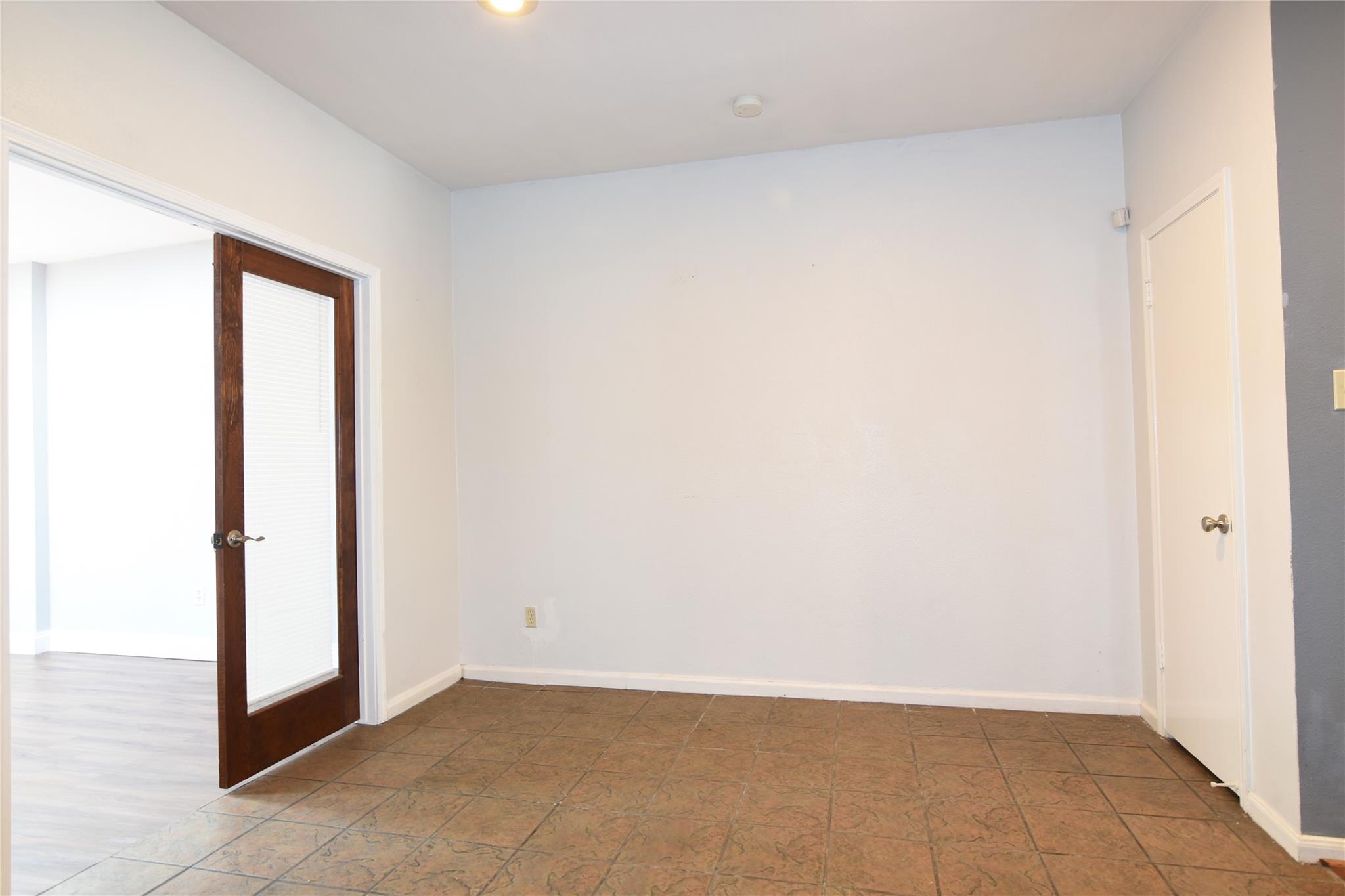 940 Wycliffe Drive # 2