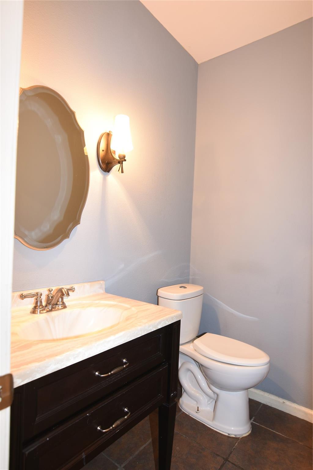 940 Wycliffe Drive # 2
