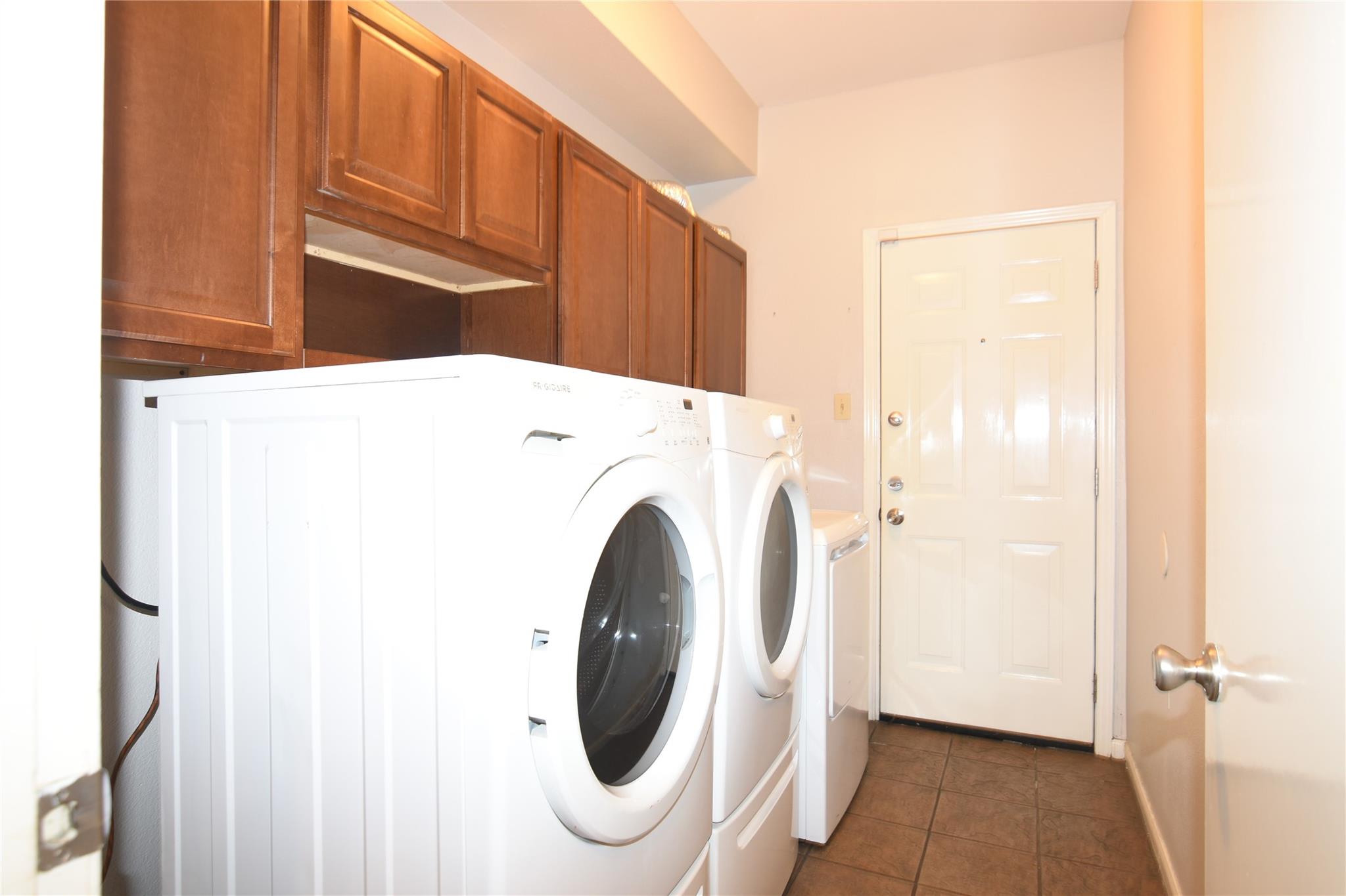 940 Wycliffe Drive # 2