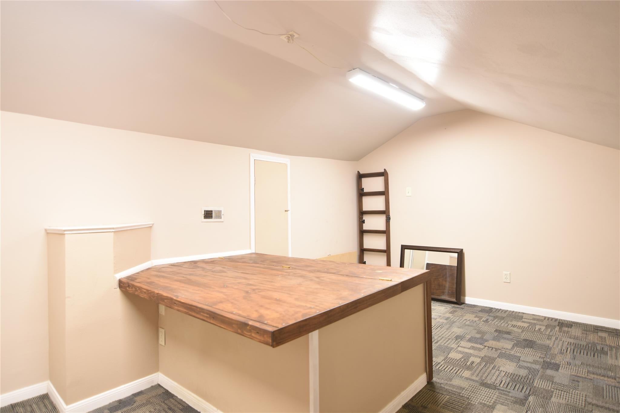 940 Wycliffe Drive # 2