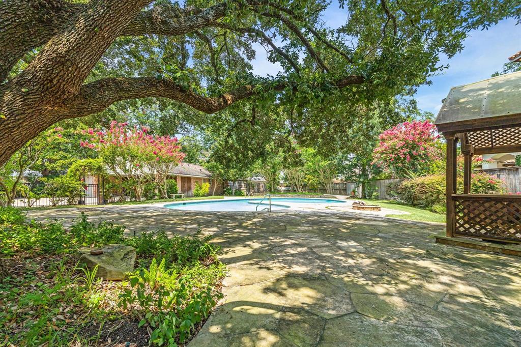 5684 Shady River Drive