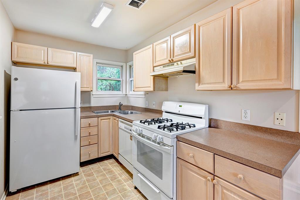 414 W 14th Street
