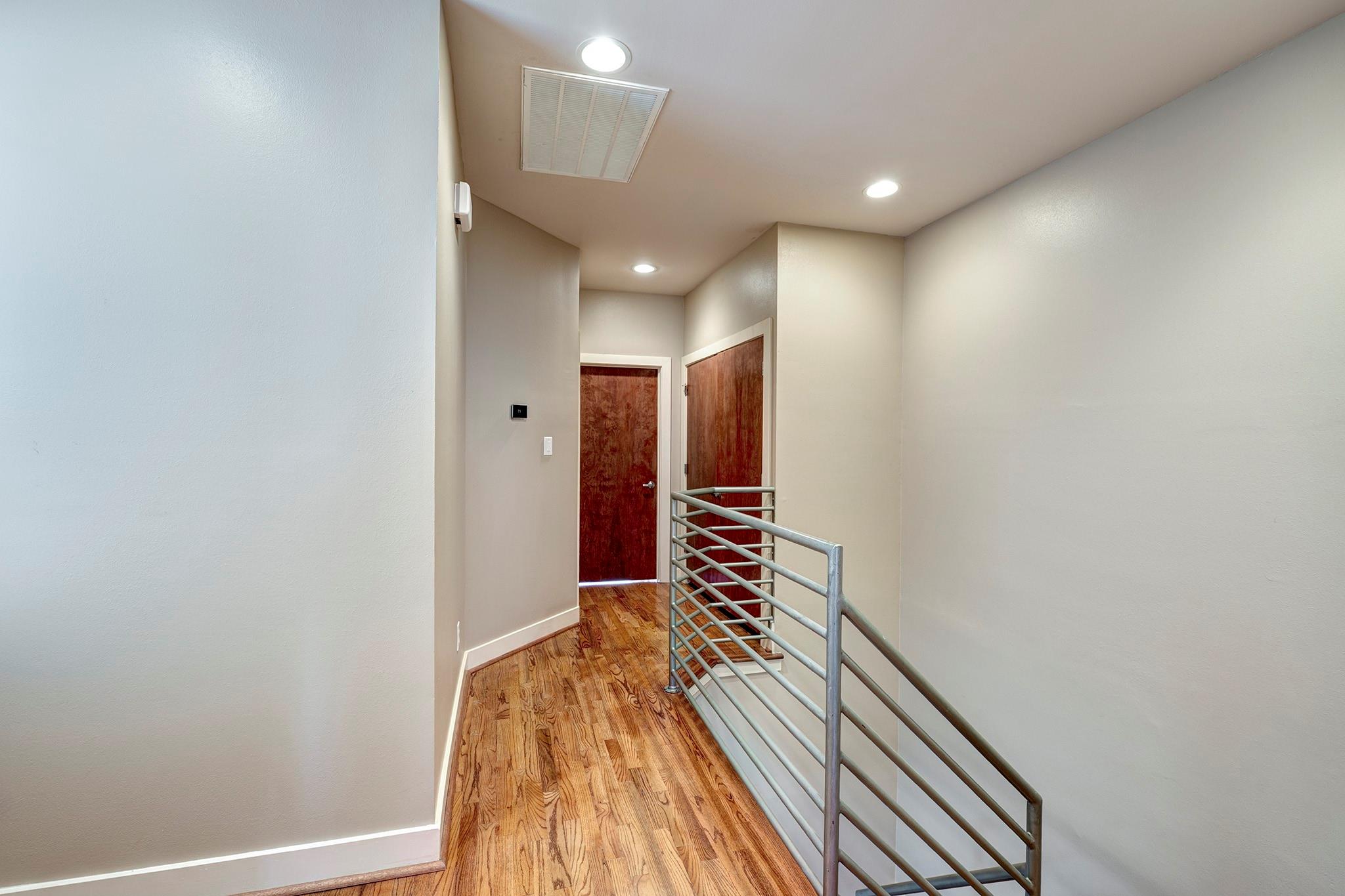1406 Knox Street