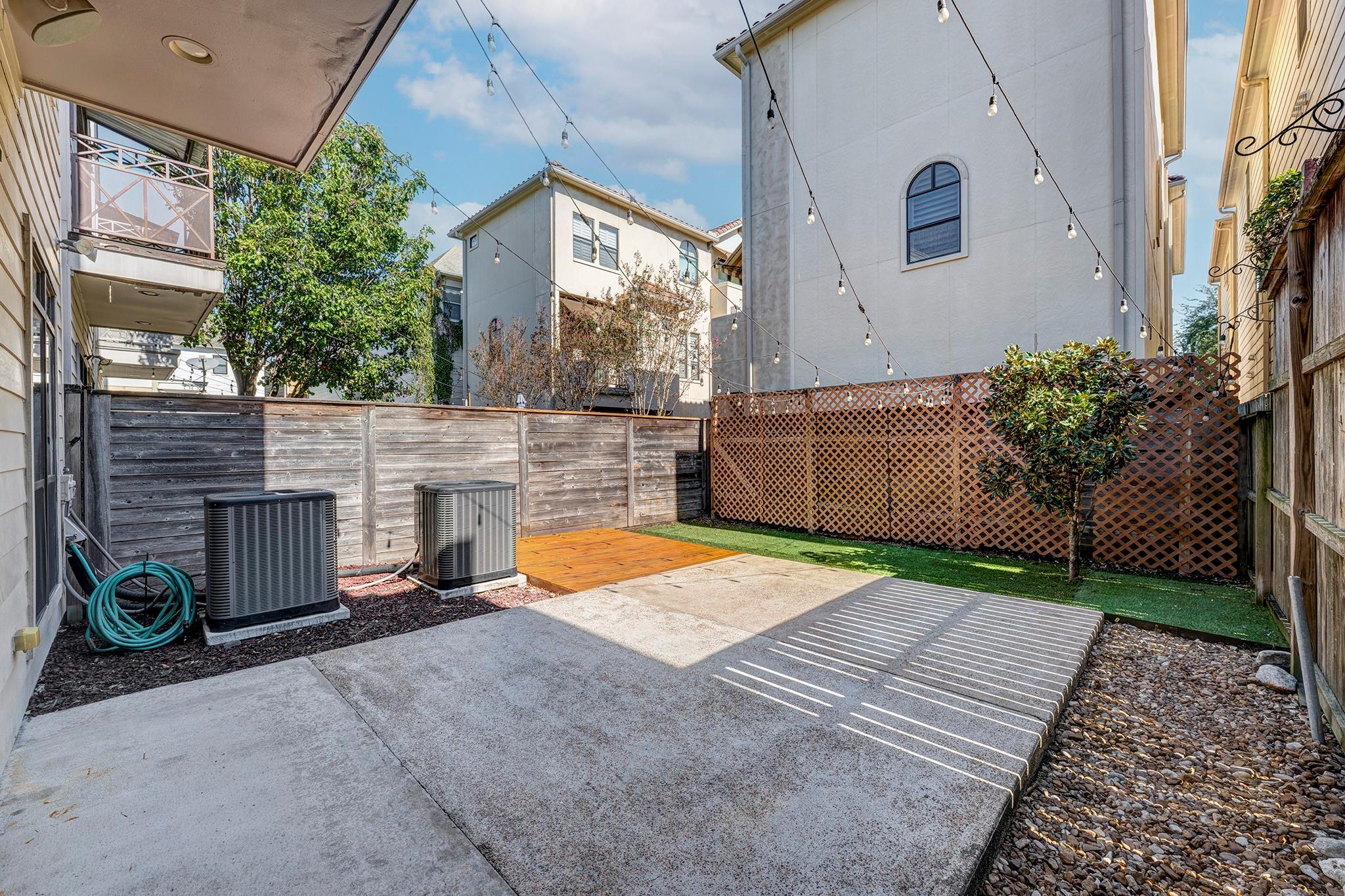 1406 Knox Street