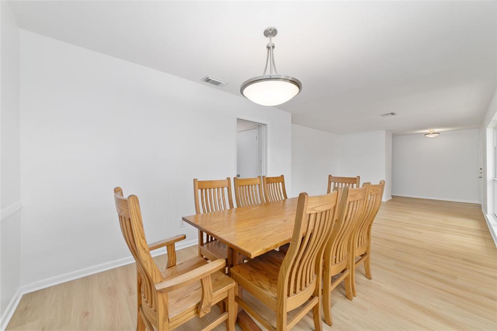 10707 Landsdowne Drive