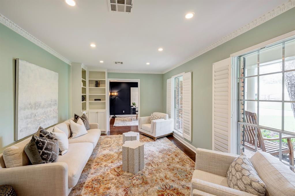 10011 Holly Springs Drive