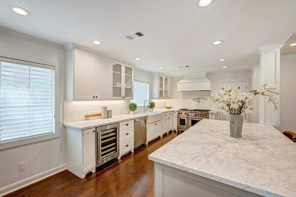 10011 Holly Springs Drive