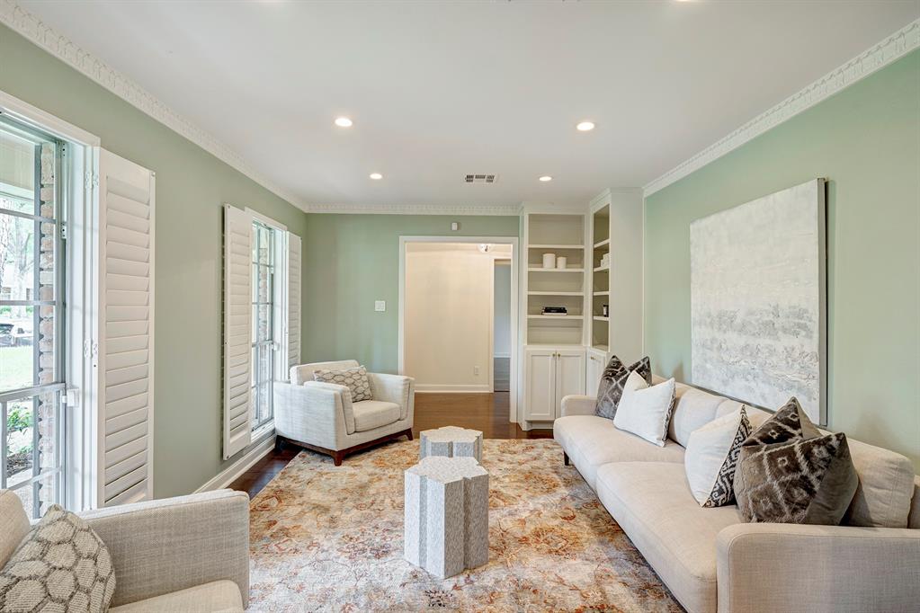 10011 Holly Springs Drive