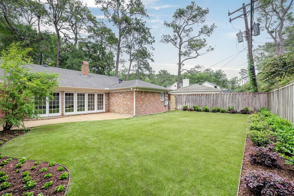 10011 Holly Springs Drive