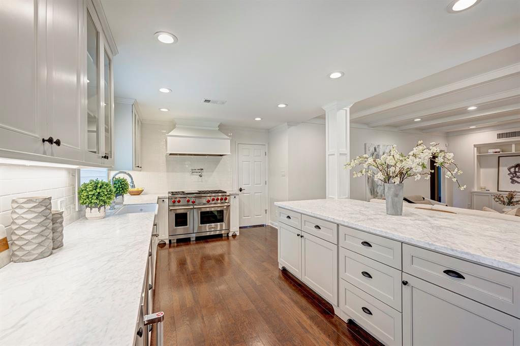 10011 Holly Springs Drive
