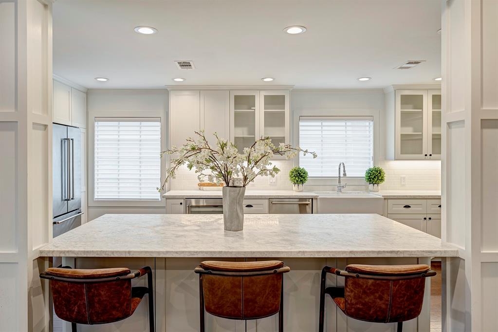 10011 Holly Springs Drive
