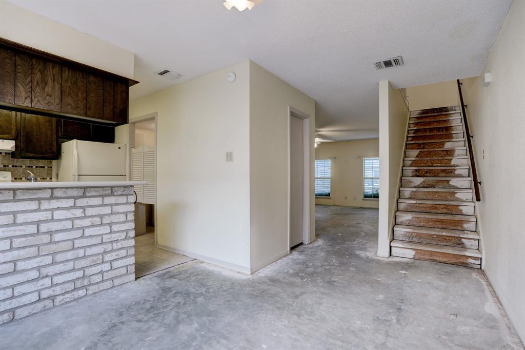 27 San Jacinto Drive