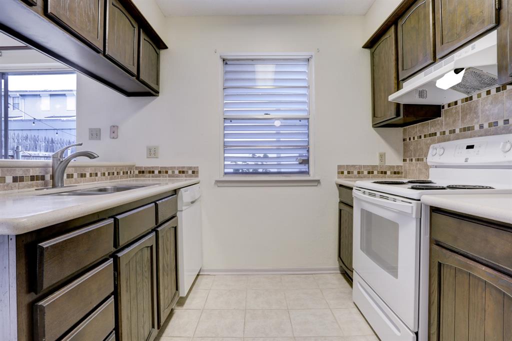 27 San Jacinto Drive