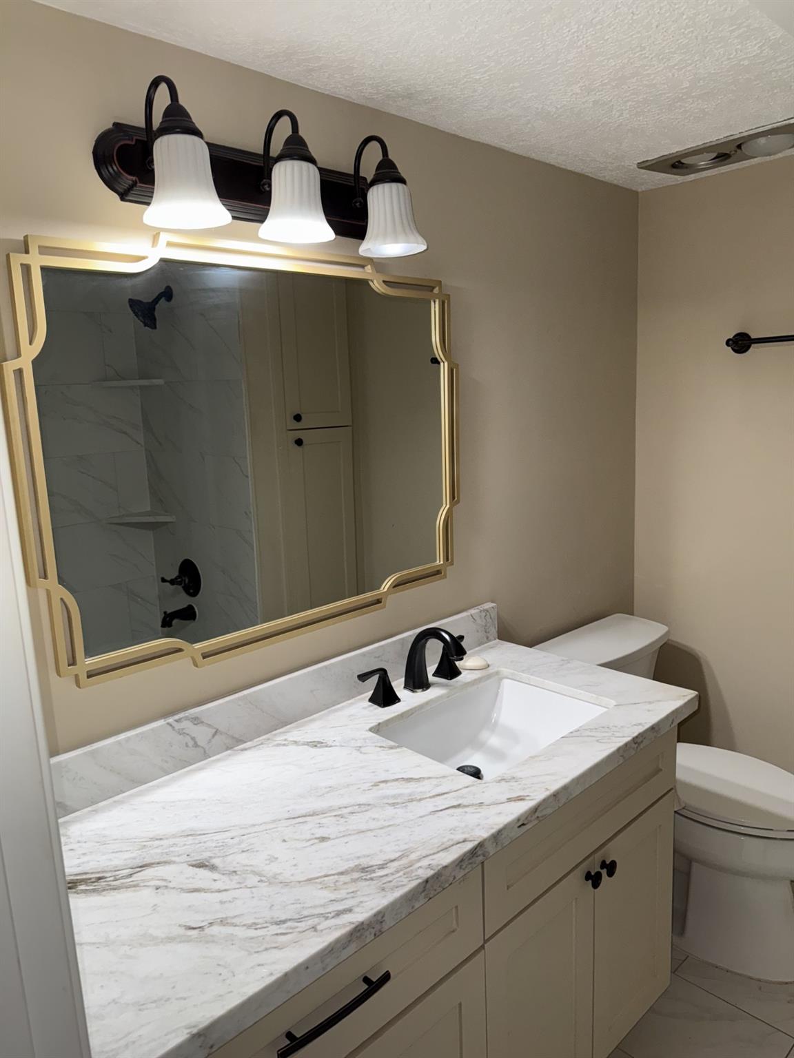 425 N Post Oak Lane # 425