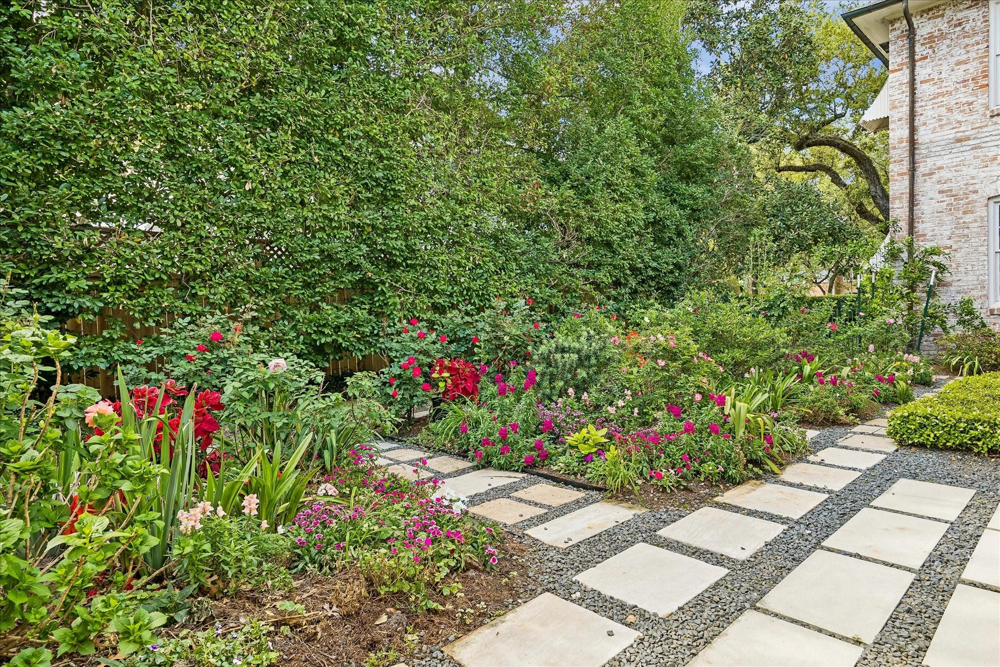 1705 North Boulevard