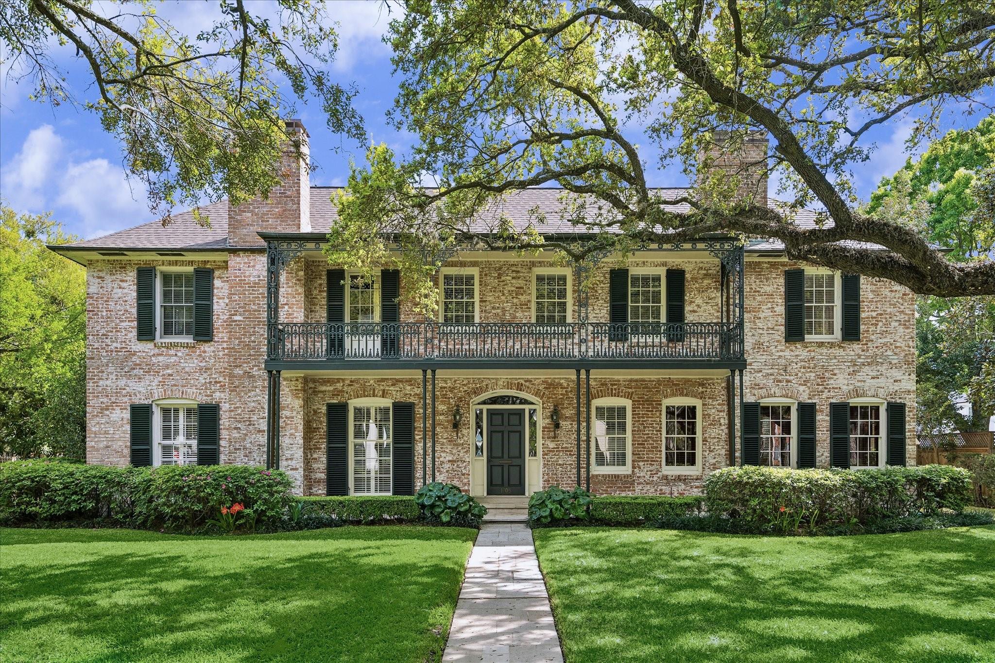 1705 North Boulevard