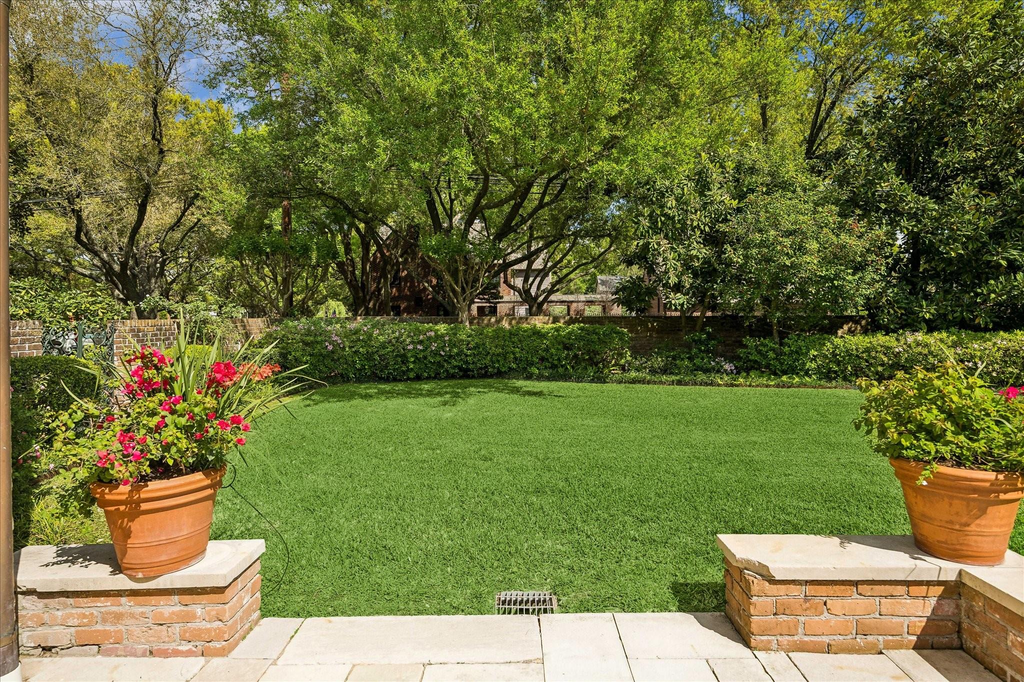 1705 North Boulevard