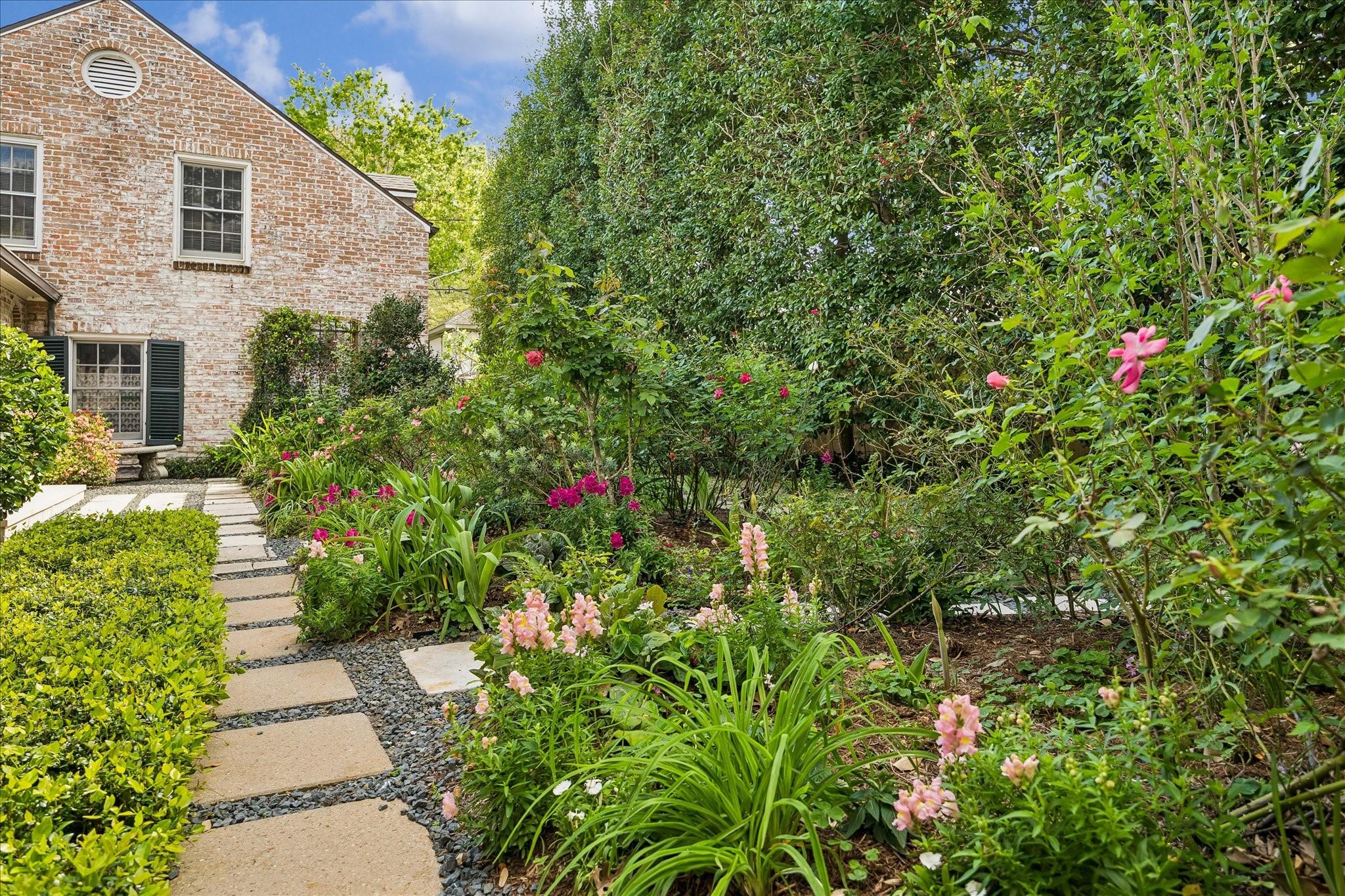 1705 North Boulevard