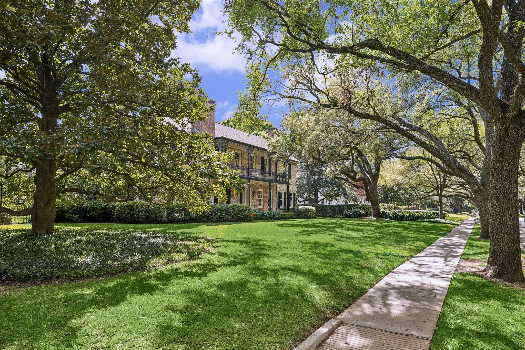 1705 North Boulevard