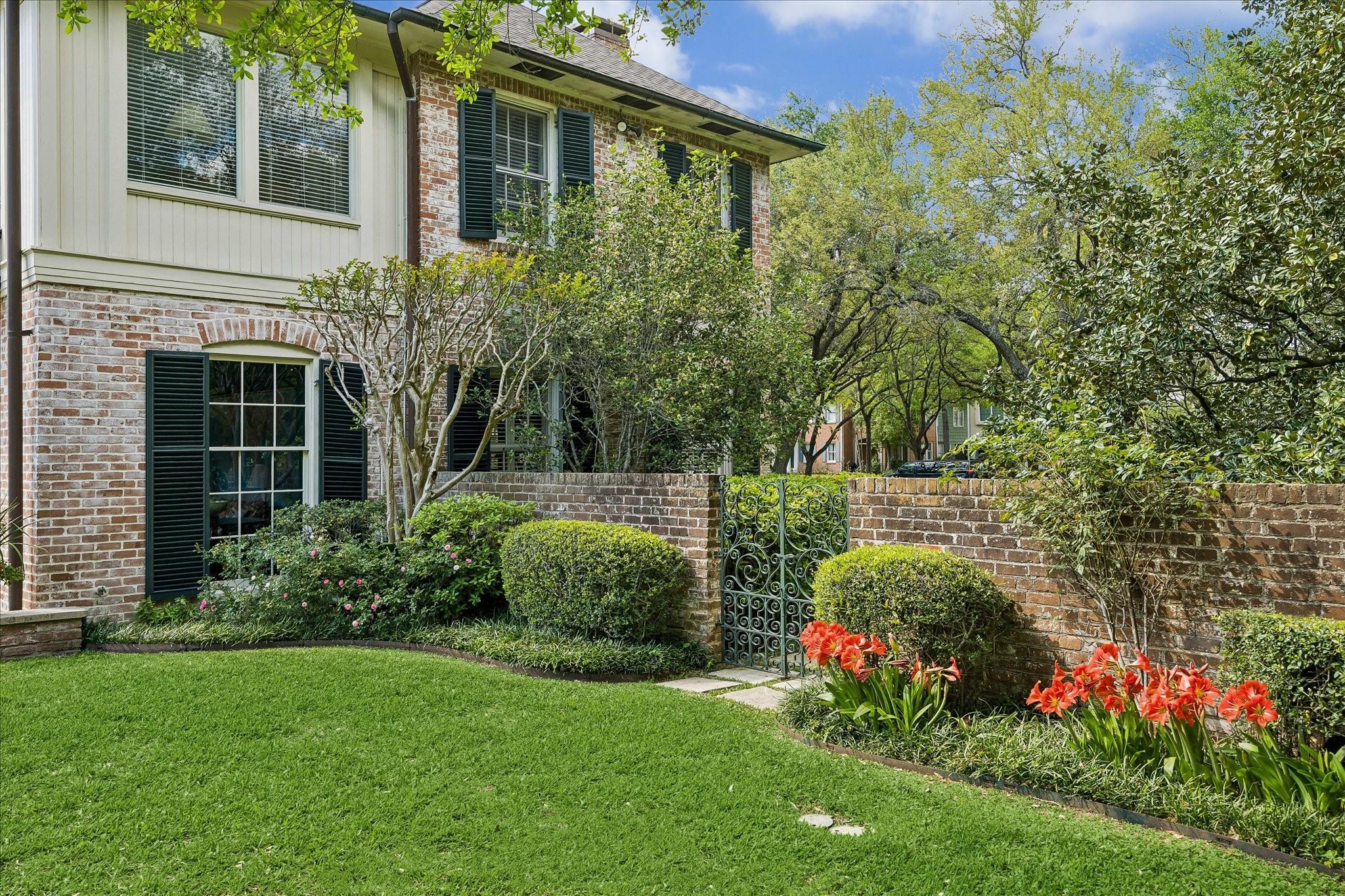 1705 North Boulevard