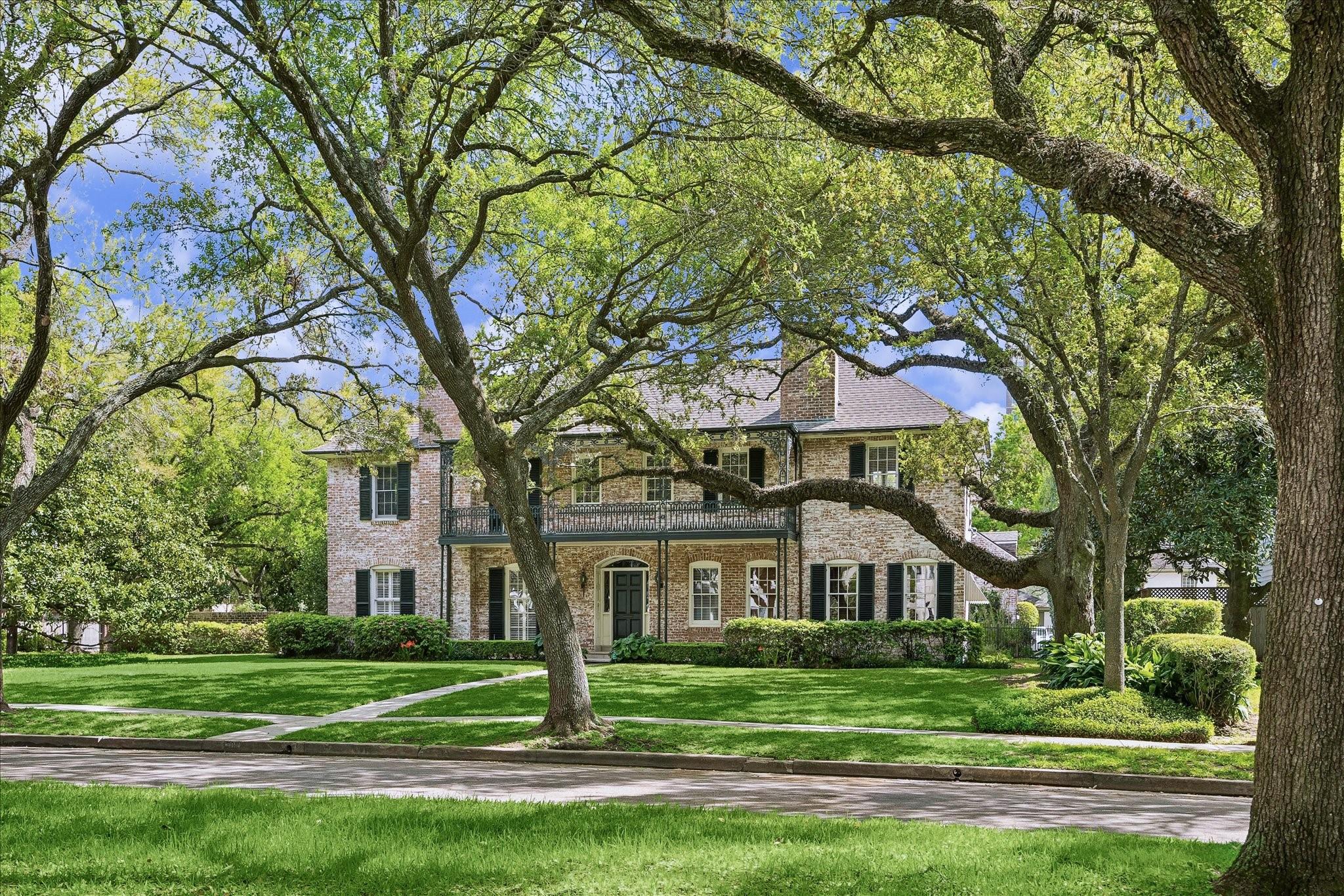 1705 North Boulevard