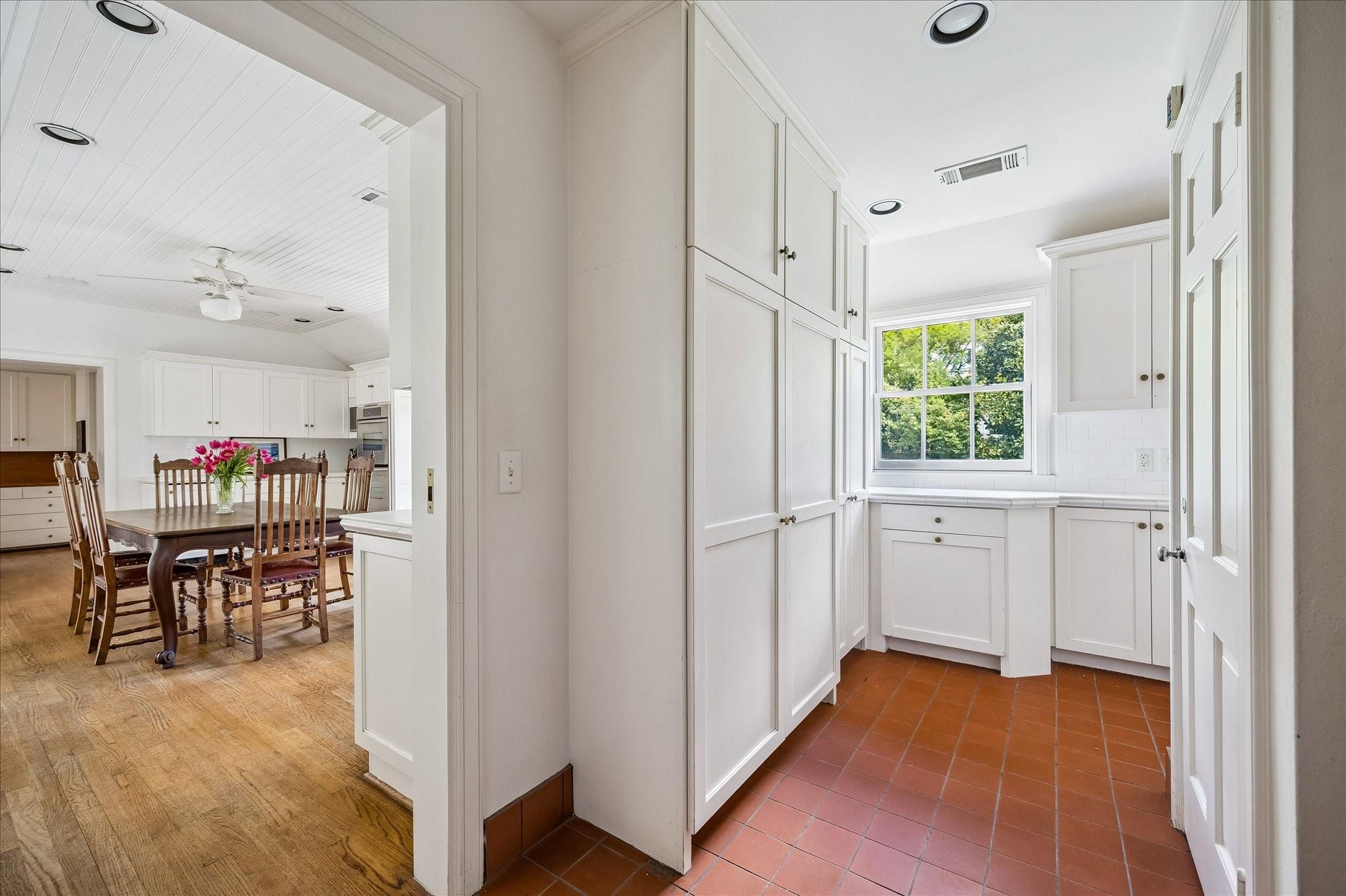 1705 North Boulevard