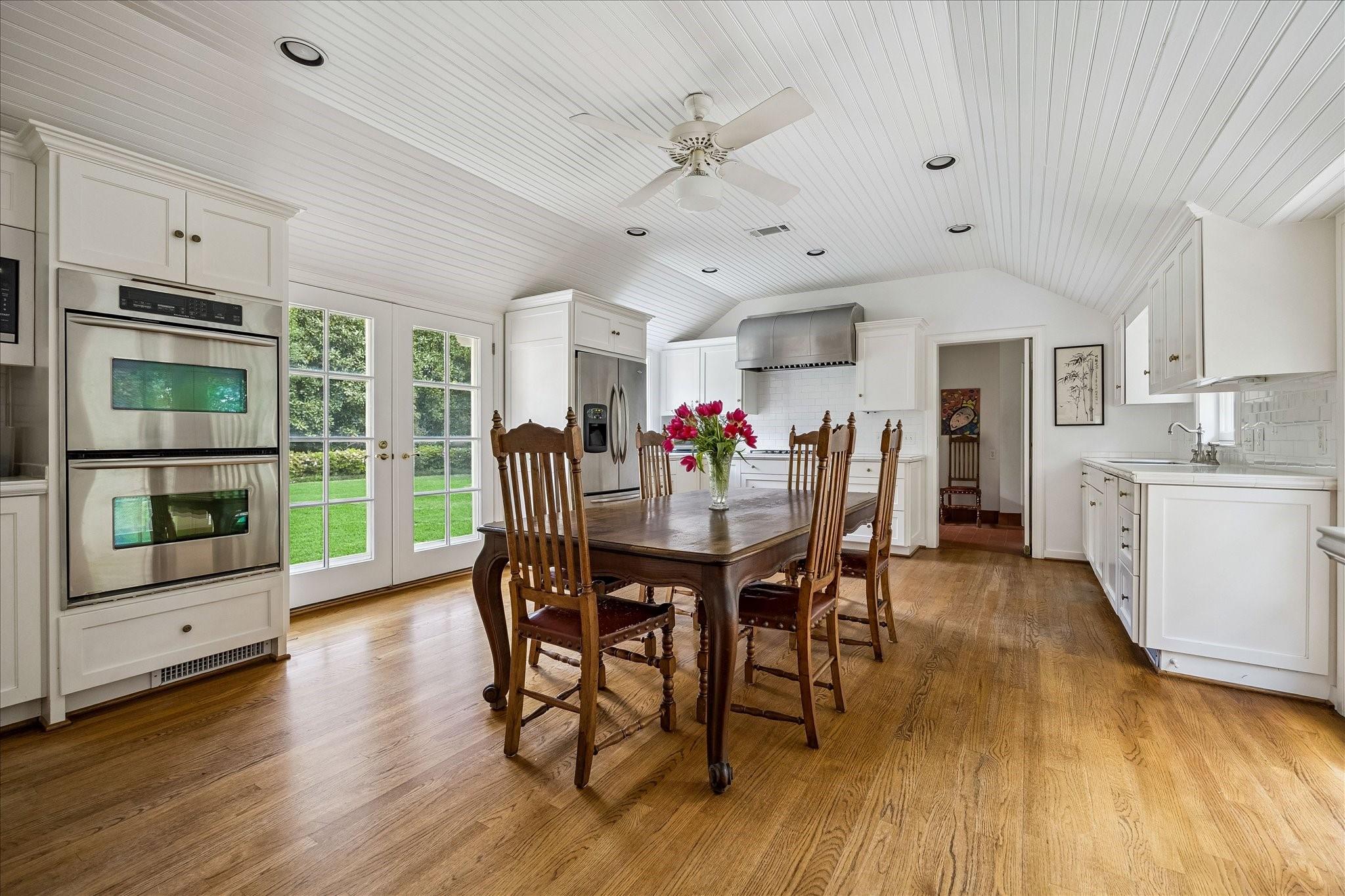 1705 North Boulevard