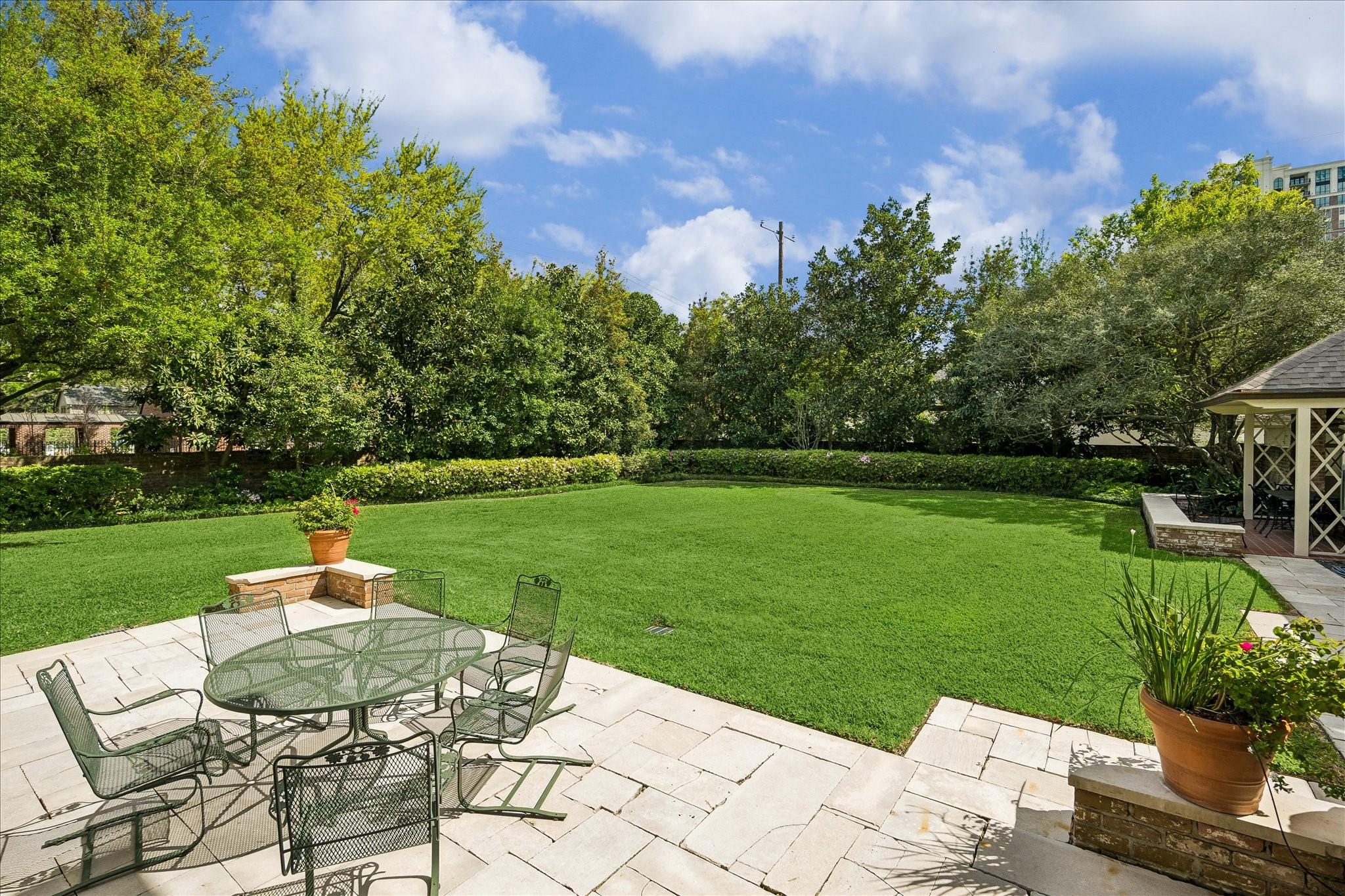 1705 North Boulevard