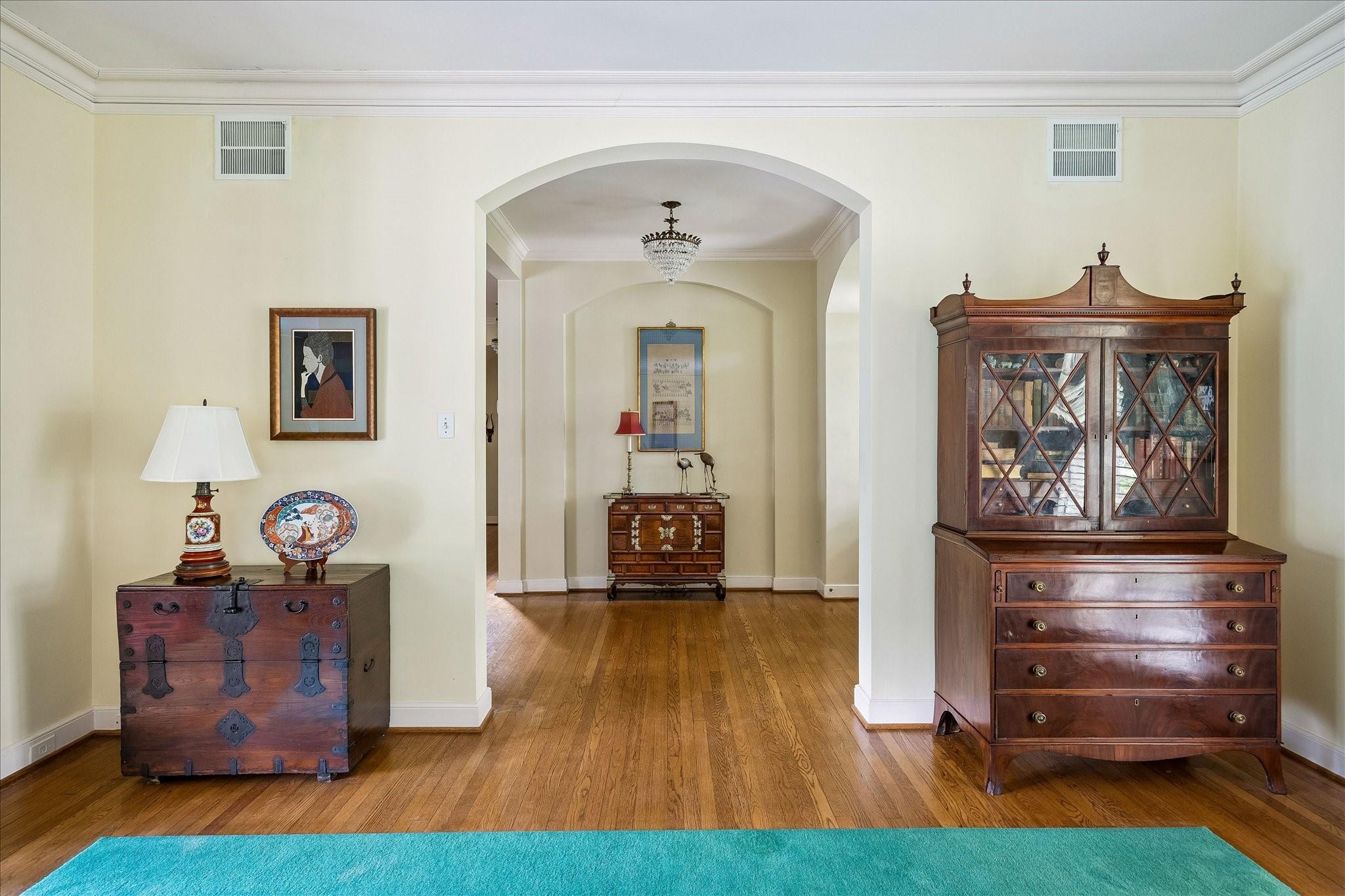 1705 North Boulevard