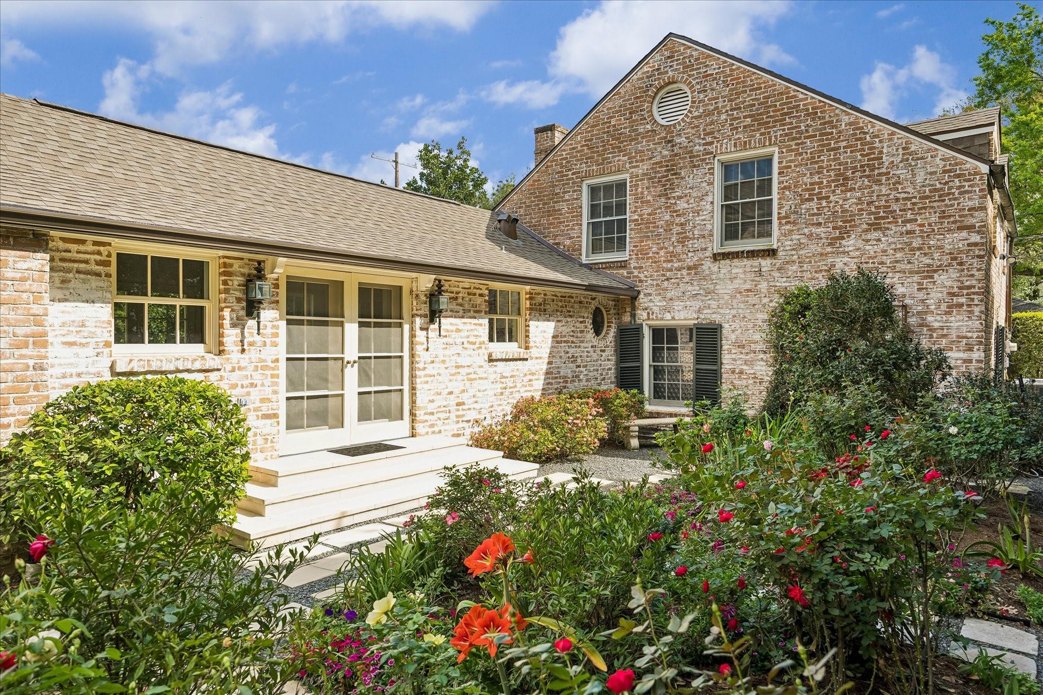 1705 North Boulevard