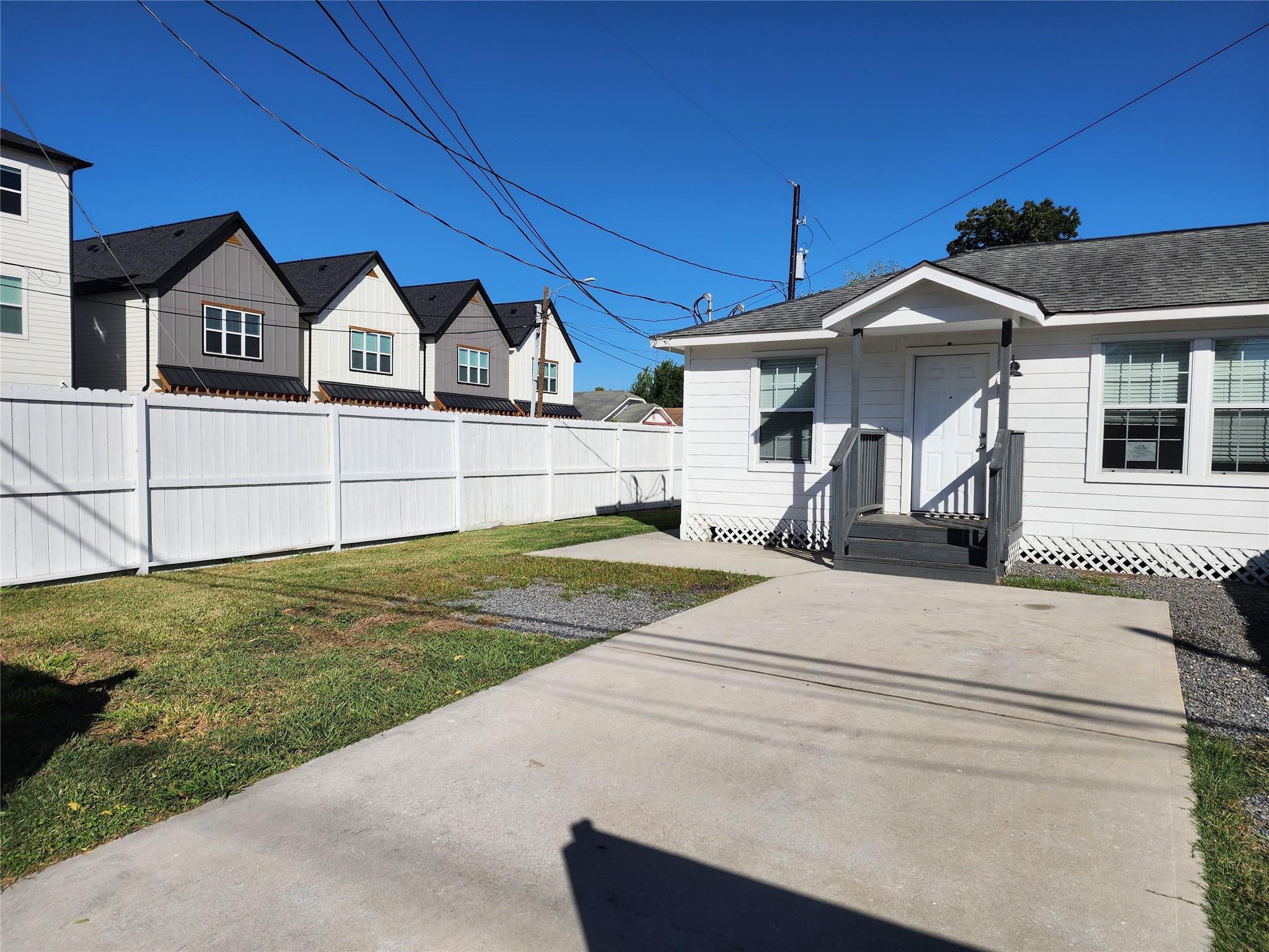 2610 Cochran Street # B Unit: A-B