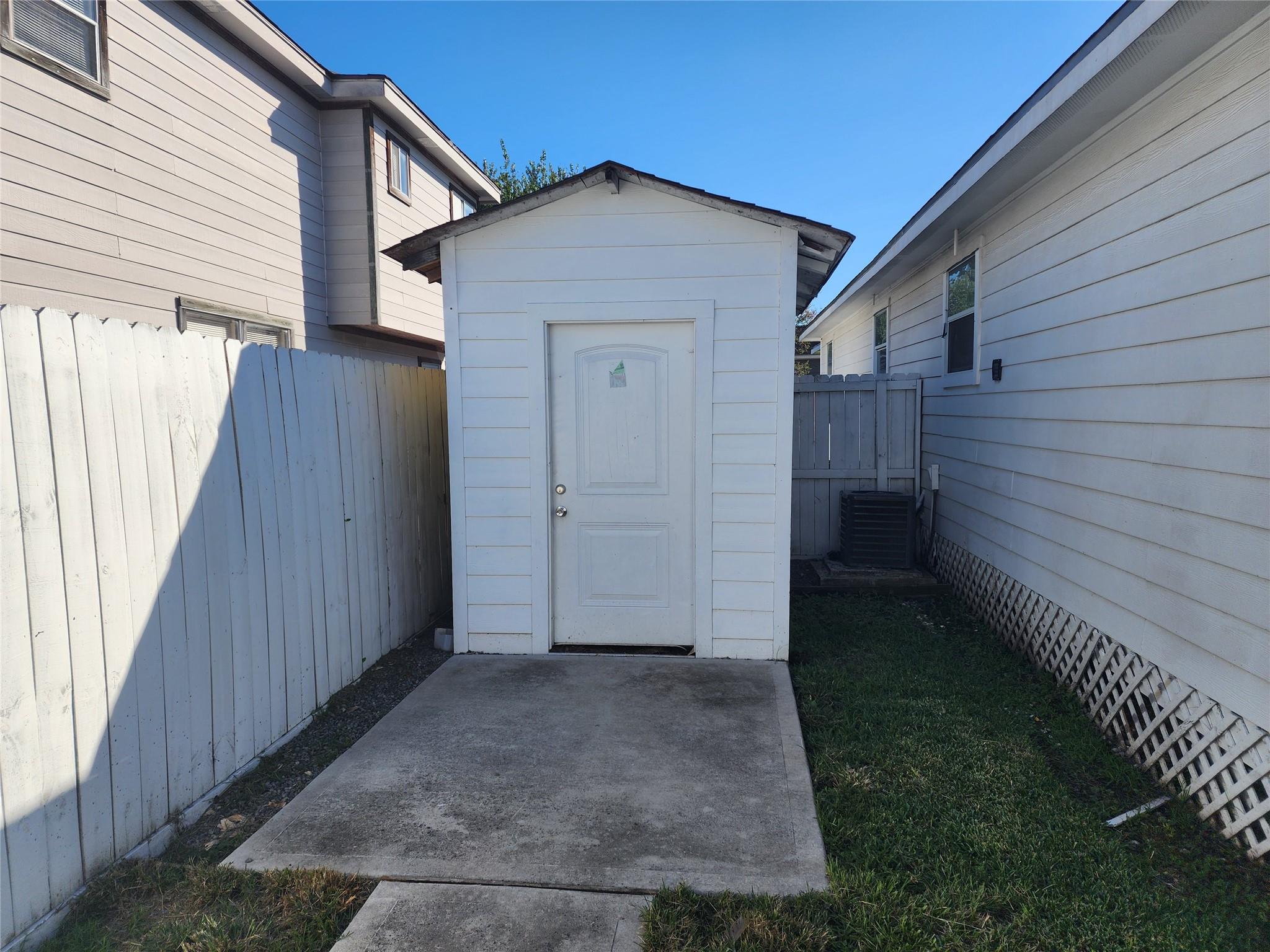 2610 Cochran Street # B Unit: A-B