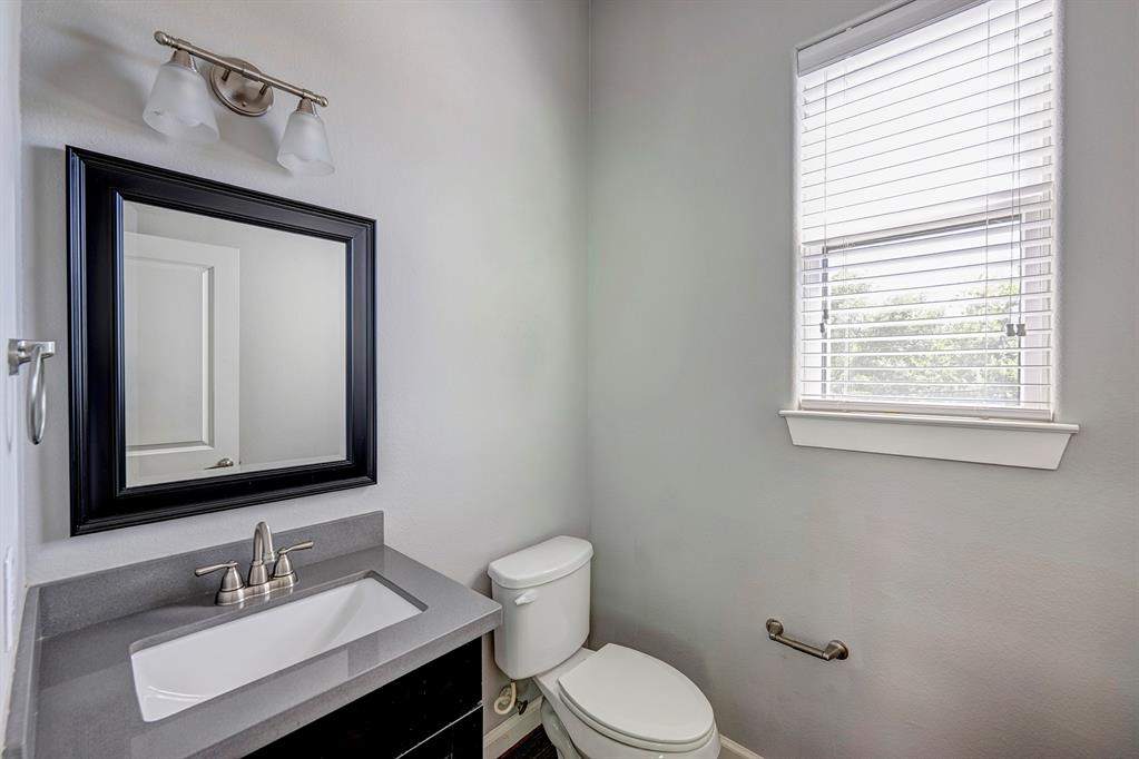1633 W 23rd Street