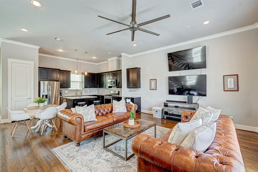 1633 W 23rd Street