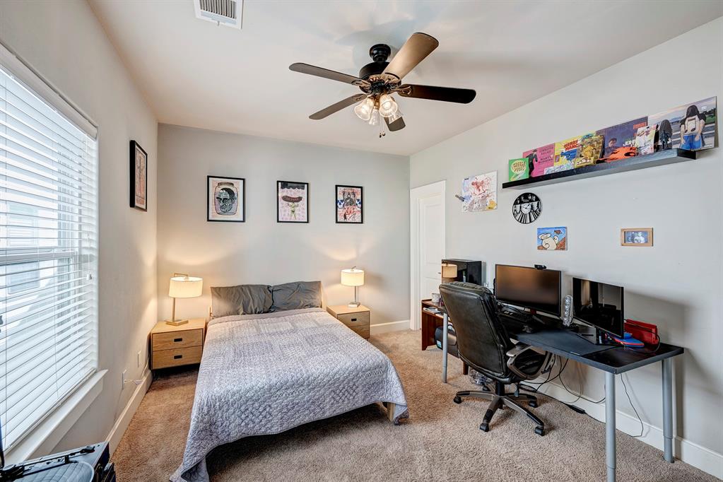 1633 W 23rd Street