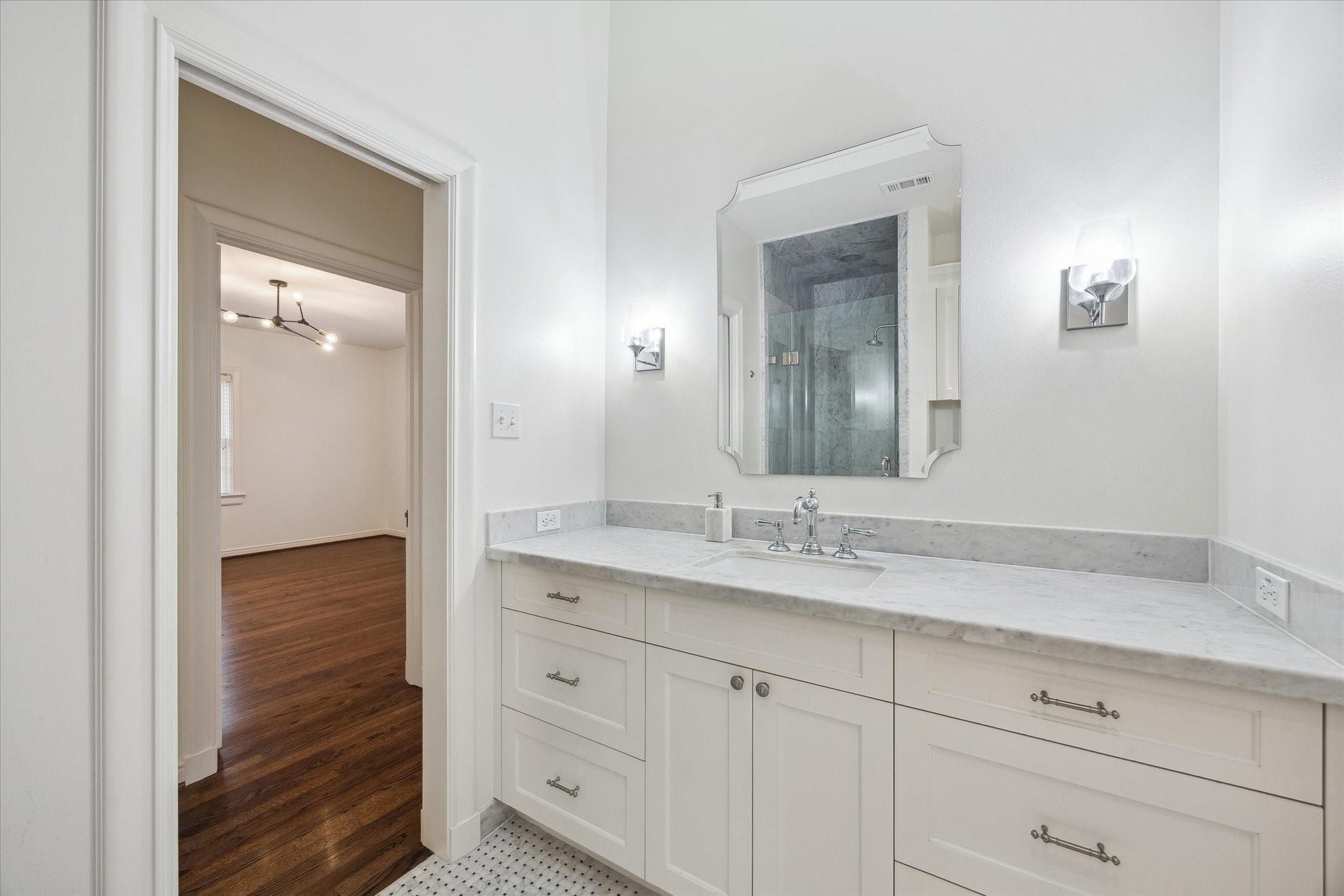 2440 Inwood Drive