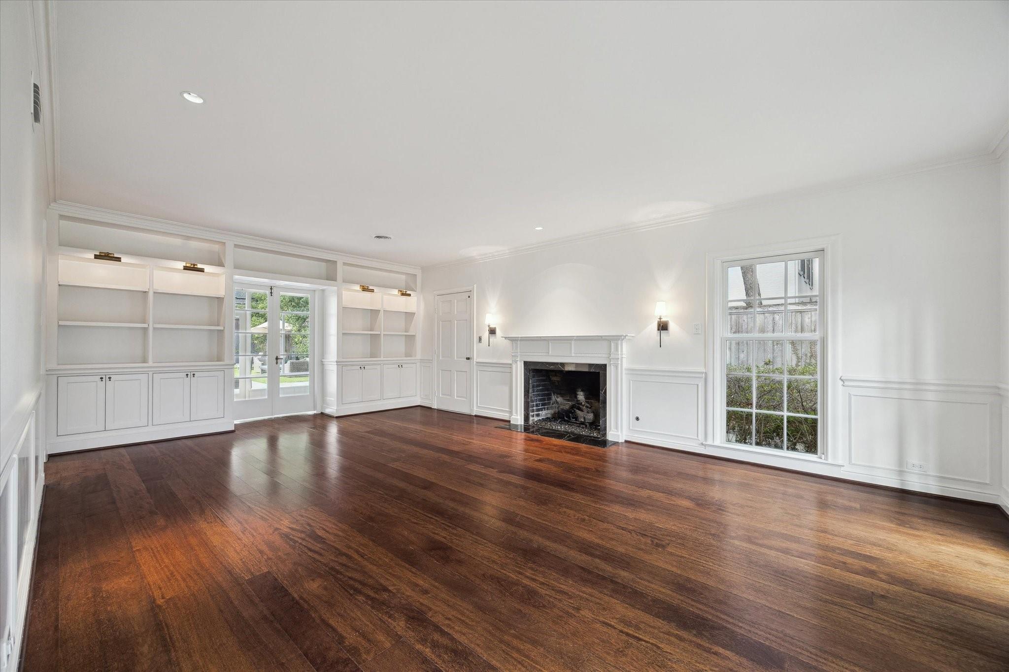2440 Inwood Drive