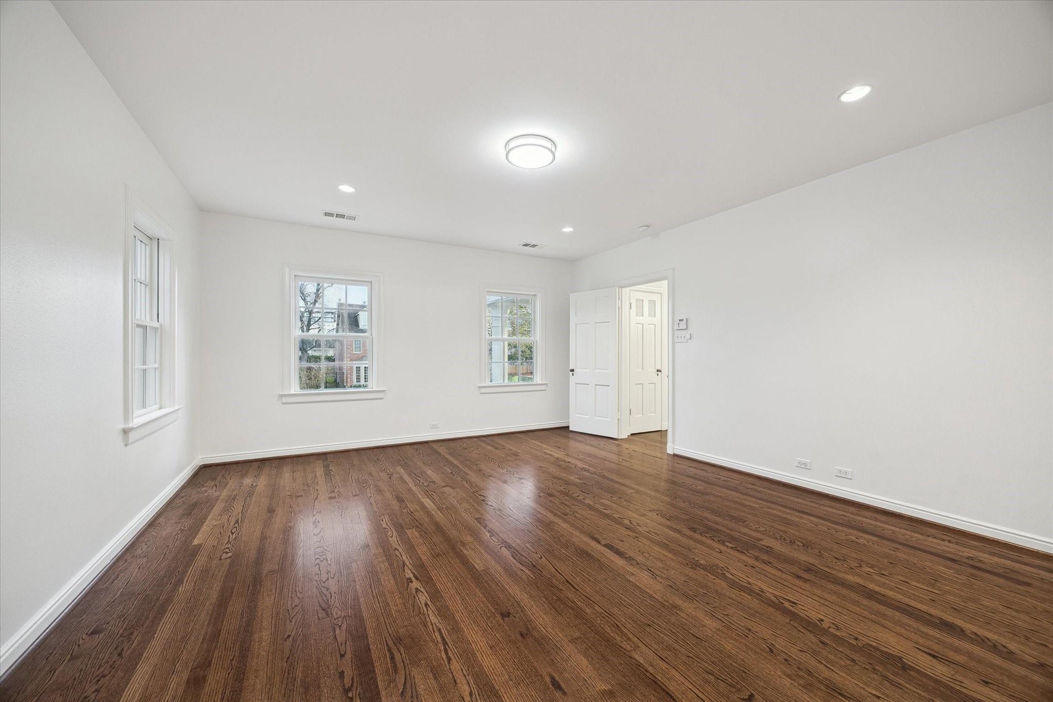 2440 Inwood Drive