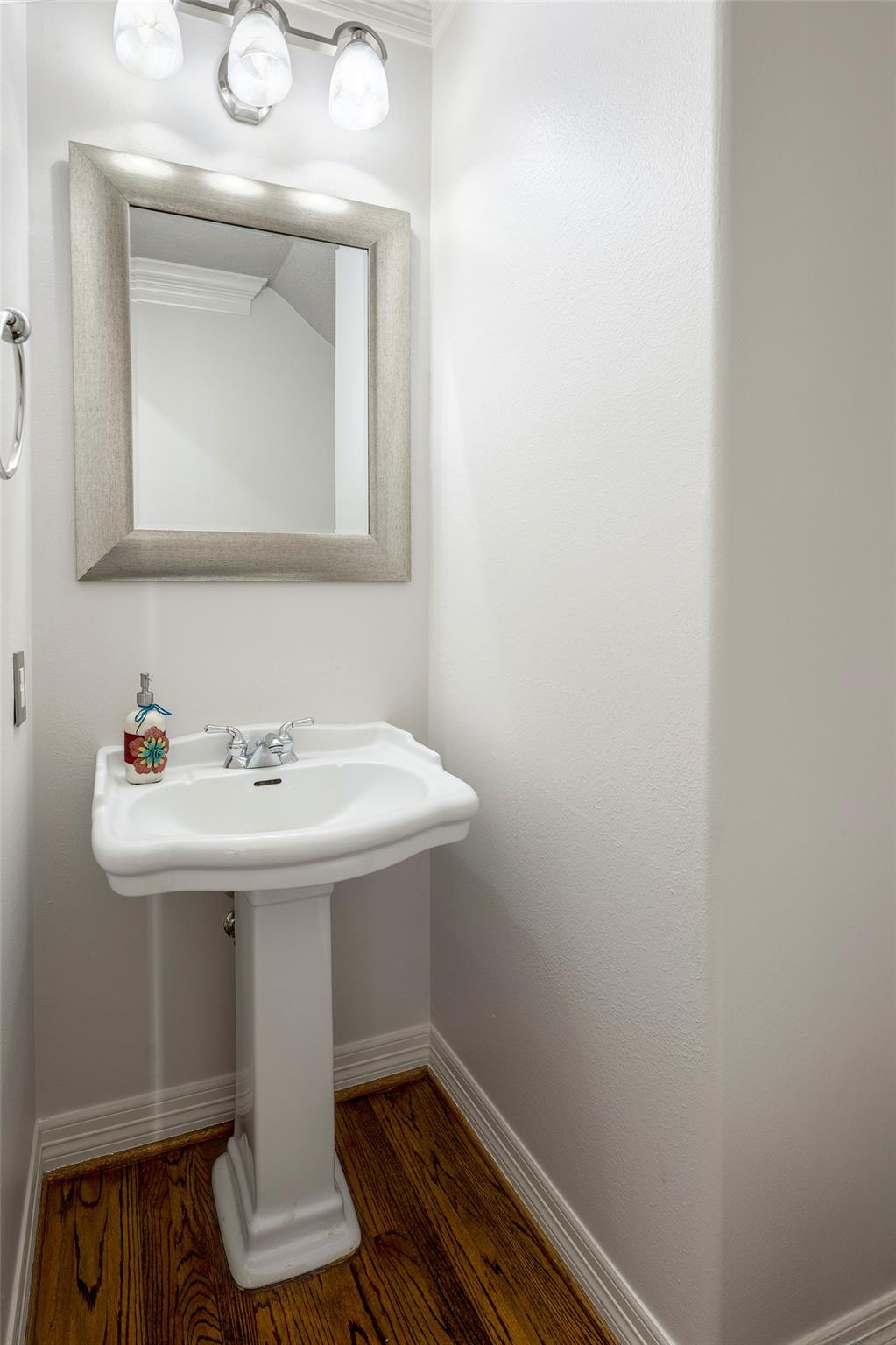 7827 Shady Villa Cove