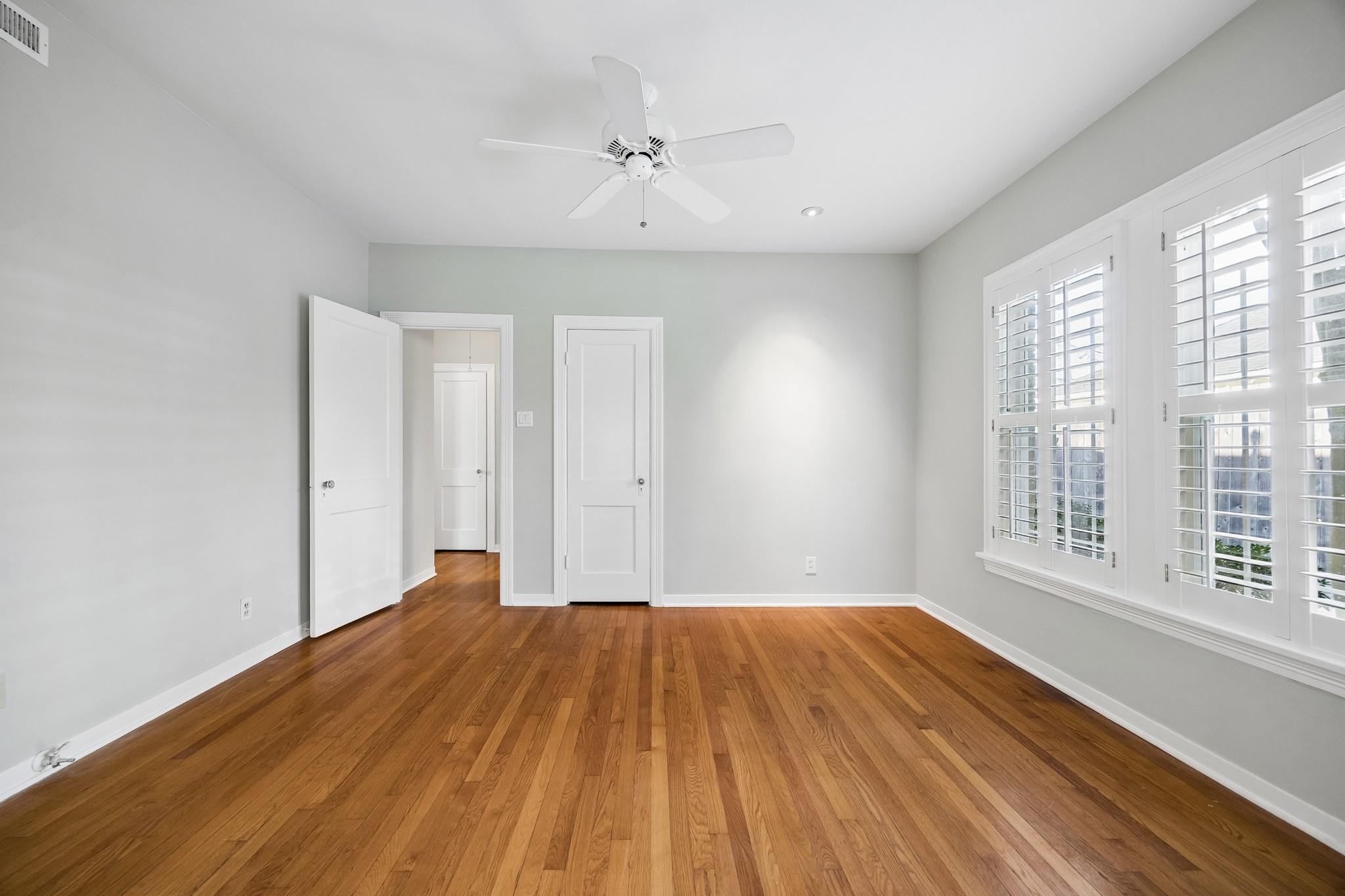 2048 Sul Ross Street