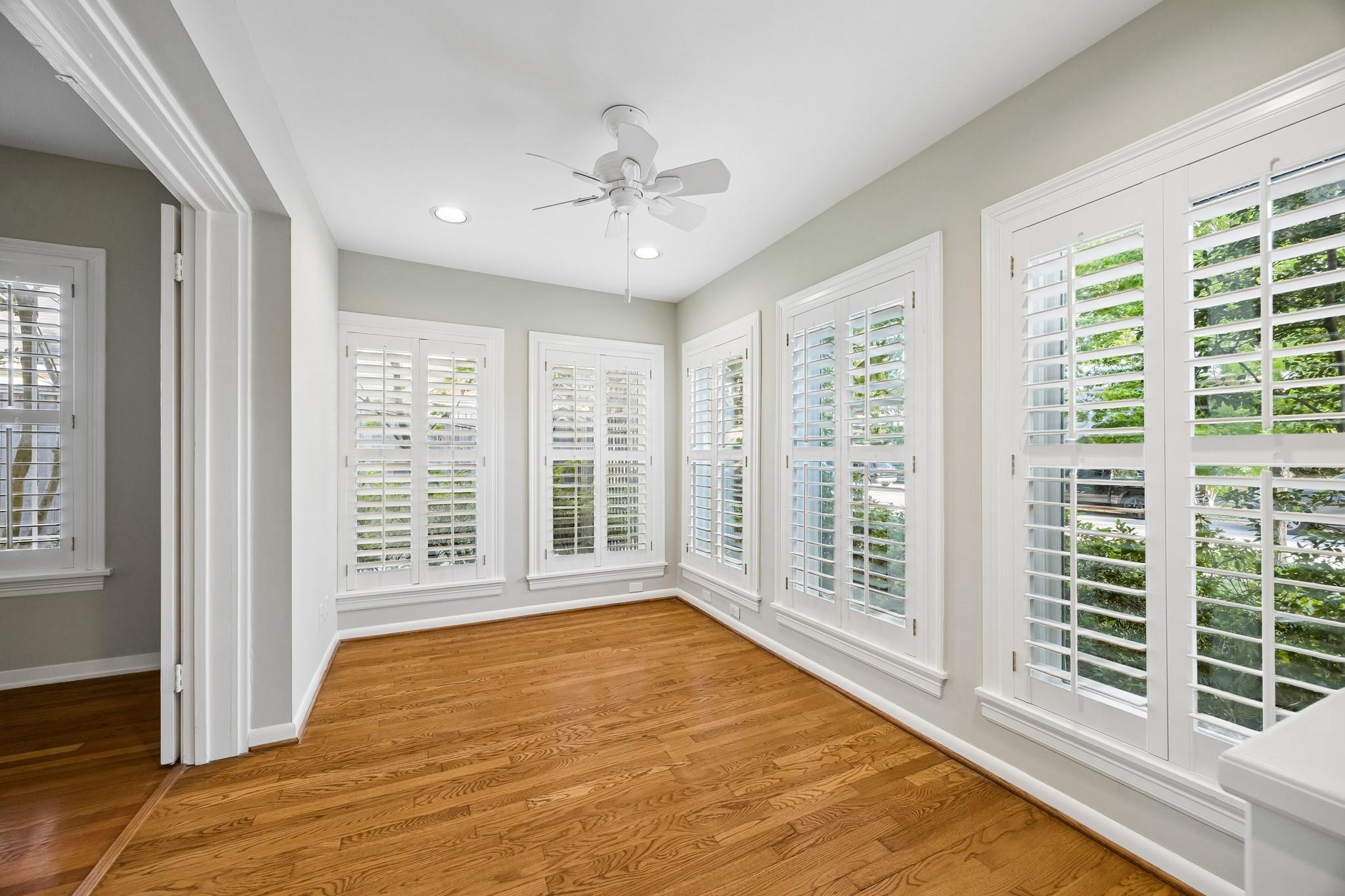 2048 Sul Ross Street