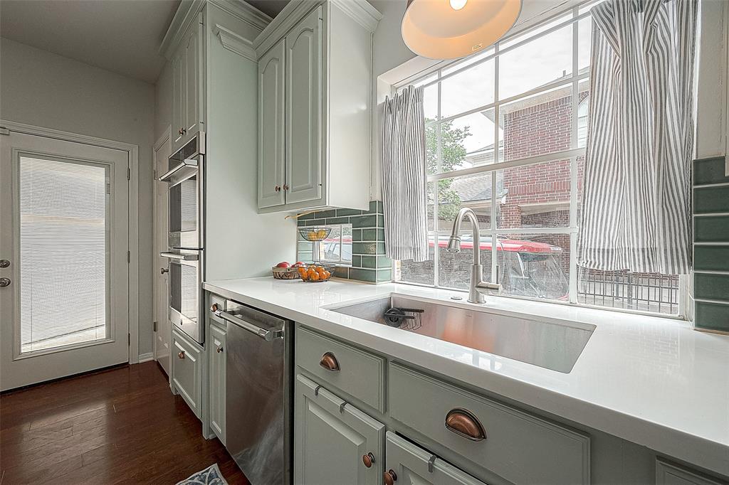 15002 Inverrary Drive