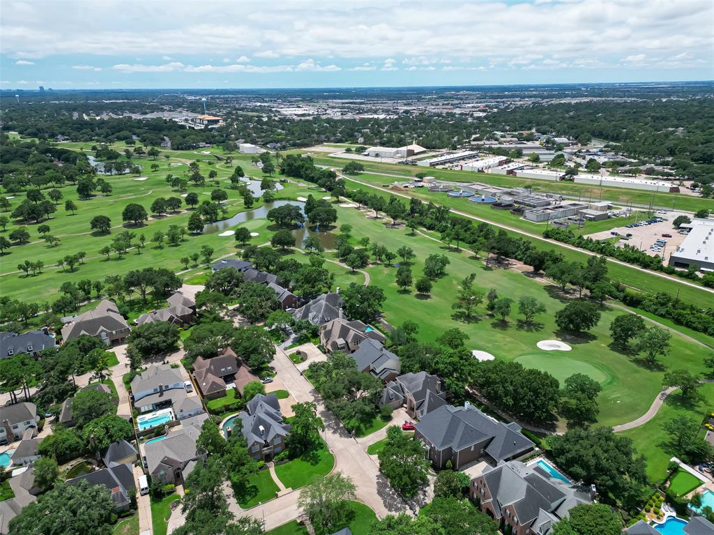 15002 Inverrary Drive