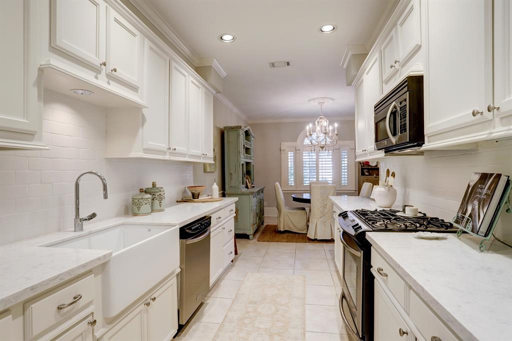 9458 Briar Forest Drive