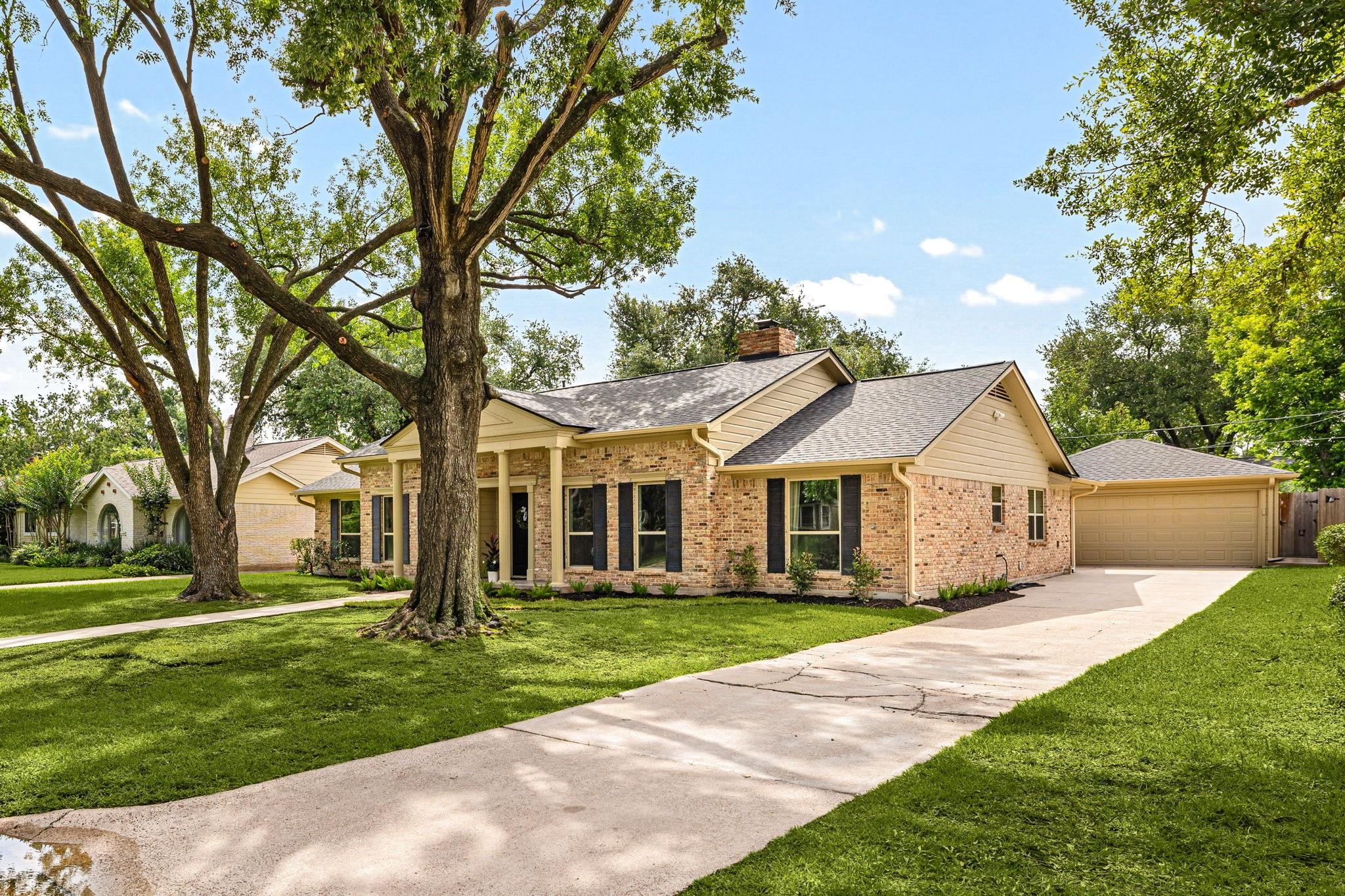 9814 Moorberry Lane