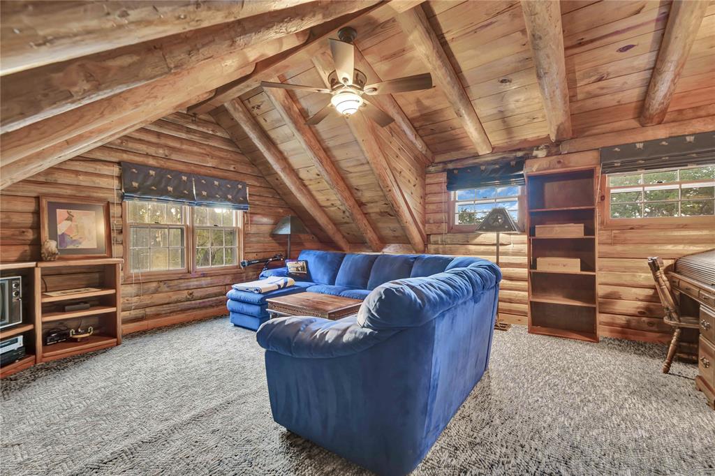 185 Country Lane